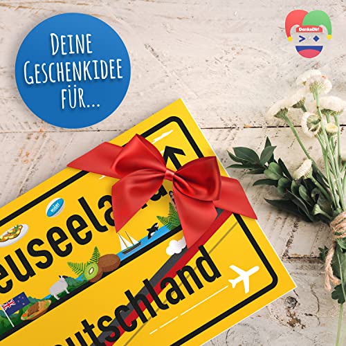 DankeDir-Neuseeland-Deutschland-Ortsschild-Schild-30-x-20-cm-Geschenk-Idee-Gutschein-Reise-Urlaub-Reisegutschein-Maenner-Frauen-Geldgeschenk-Abschiedskarte-Geschenkidee-Deko-Karte-0-2