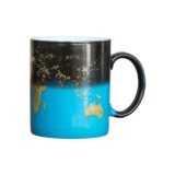 Mad-Monkey-Tasse-mit-Weltkarte-Farbwechsel-Tasse-Tag-und-Nacht-Schwarz-Blau-0-3 Mad-Monkey-Tasse-mit-Weltkarte-Farbwechsel-Tasse-Tag-und-Nacht-Schwarz-Blau-0-3