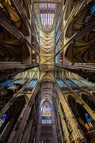 National-Geographic-Bildband-In-225-Reisen-durch-Europa-Die-besten-Reiseziele-von-Skandinavien-bis-Sizilien-mit-Insidertipps-und-Urlaubsinspirationen-fuer-jede-Region-und-jede-Saison-0-6