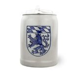 Bavariashop-PREMIUM-Bierkrug-Bayerische-Regierungsbezirke-Handgefertigter-Bierkrug-mit-Zinndeckel-05-Liter-0-0 Bavariashop-PREMIUM-Bierkrug-Bayerische-Regierungsbezirke-Handgefertigter-Bierkrug-mit-Zinndeckel-05-Liter-0-0
