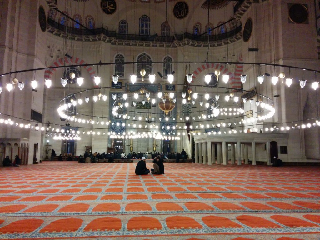 Muezzin-Gebete in Süleymaniye-Moschee