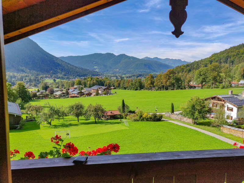 Ausblick vom airbnb an der Jennerbahn in Königssee