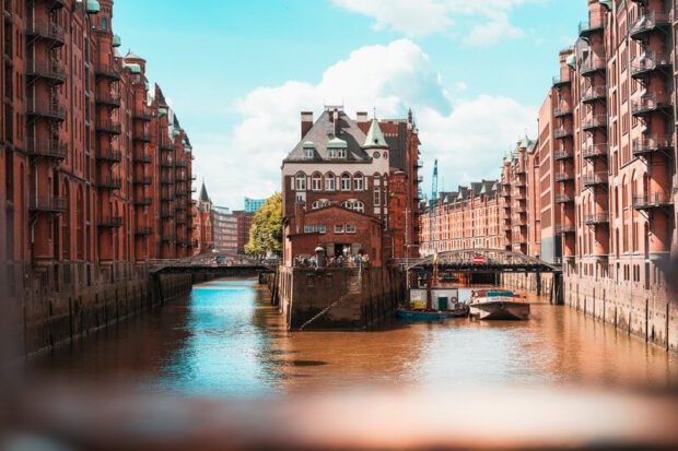 Hamburg Poggenmuehlenbruecke Speicherstadt