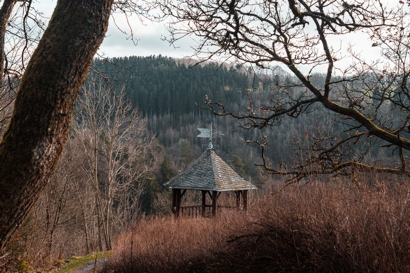 Rondell mit Ausblick im Wald in Monschau