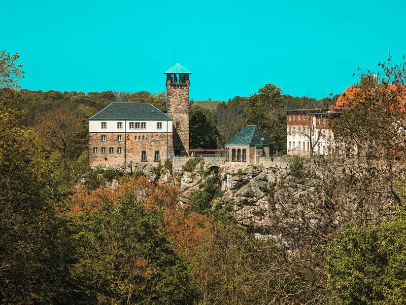 Burg Hohenstein aus der Ferne.