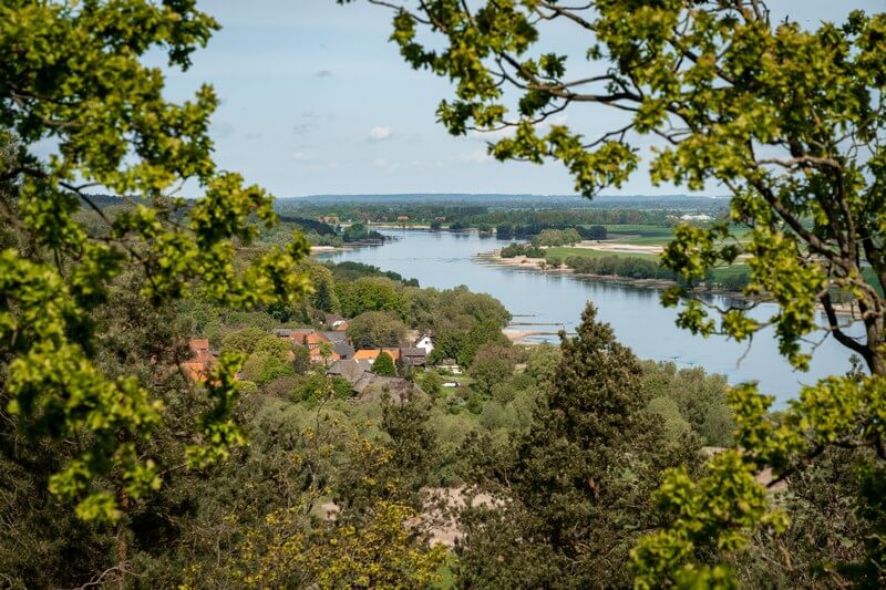 Aussicht auf die Elbe vom Aussichtspunkt Kniepenberg