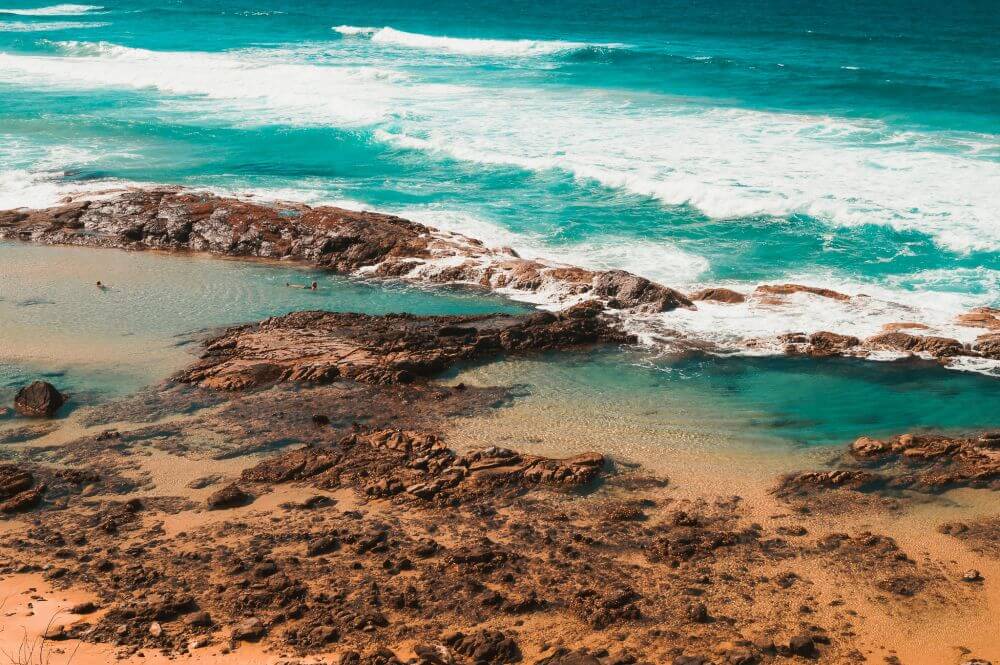 Wie im Champagnerglas schwimmst du in den Champagne Pools auf Fraser Island