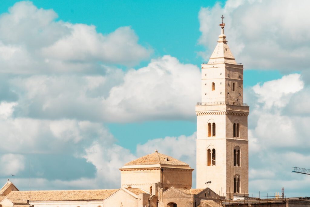 Kirchturm der Kathedrale von Matera 