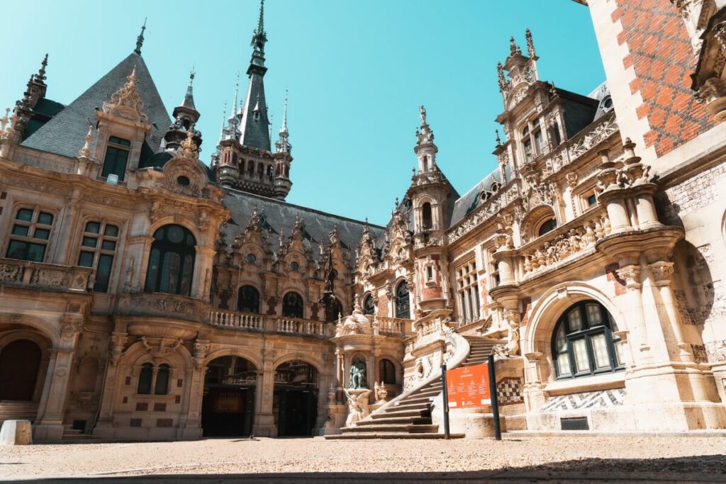 Palais Bénedictine von außen