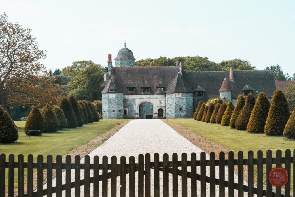Eingang zum Manor d'Ango