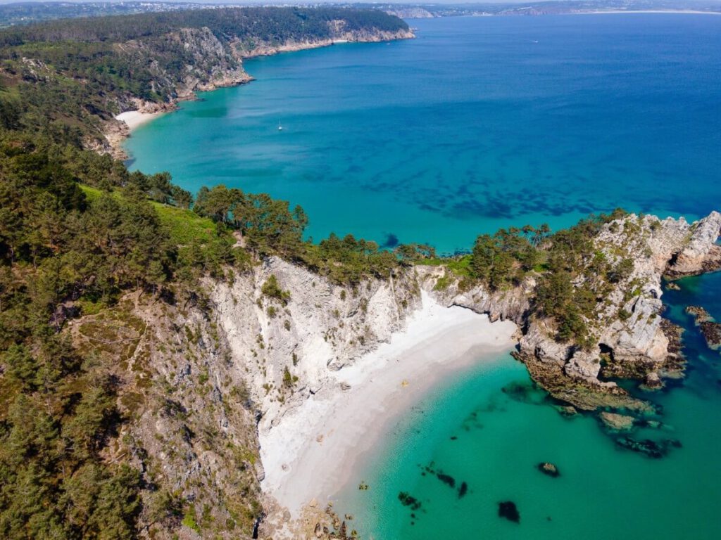 Plage de l'ile Vierge