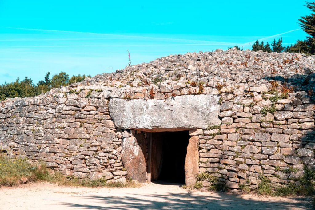 Hügelgrab in der Bretagne