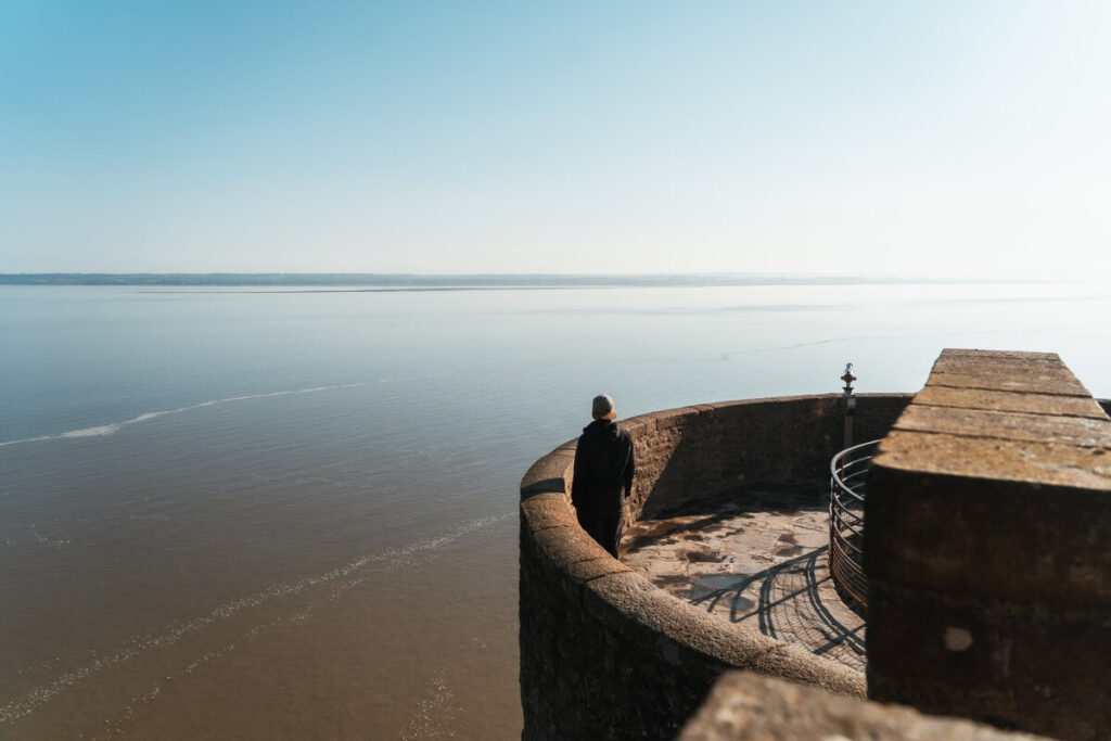 Blick vom Mont Saint-Michel in die Bucht