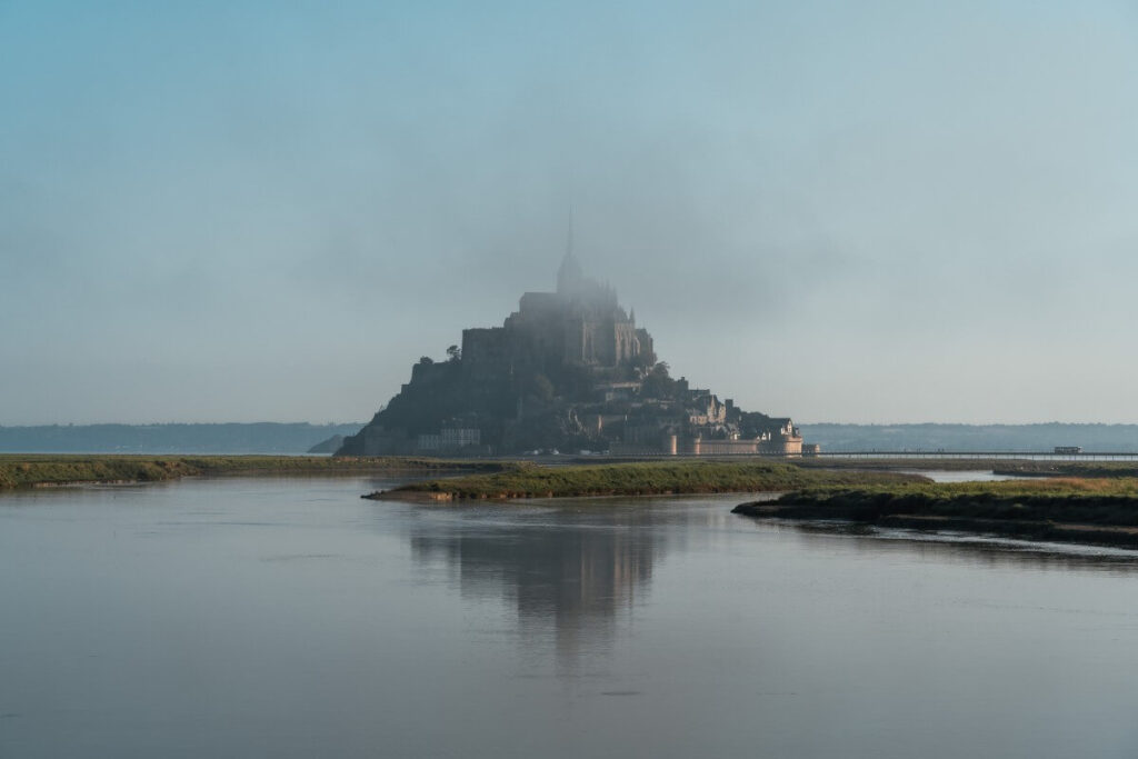 Mont Saint-Michel Morgennebel