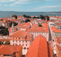 Blick über die Dächer von Zadar.