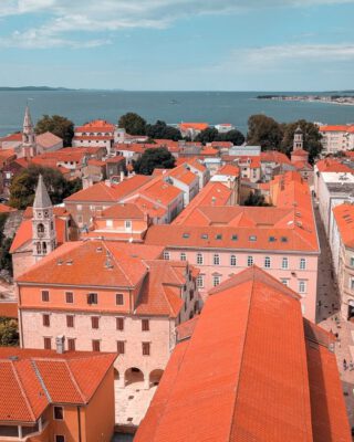 Blick über die Dächer von Zadar.