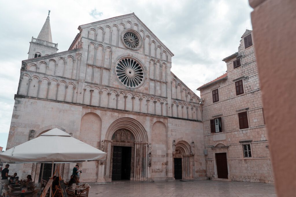 Fassade der Kathedrale von Zadar
