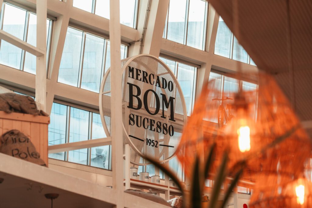 Das Logo des Mercado Bom Sucesso.