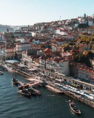Die Ribeira, ein Teil der Altstadt Portos am Ufer des Douros