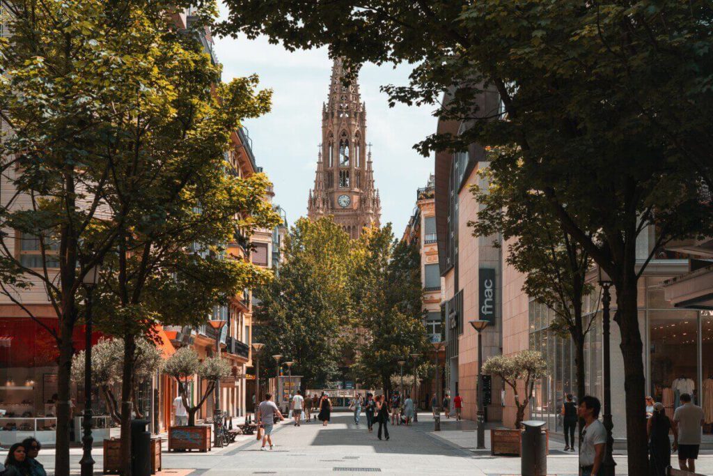 Loiola Kalea Richtung Kathedrale