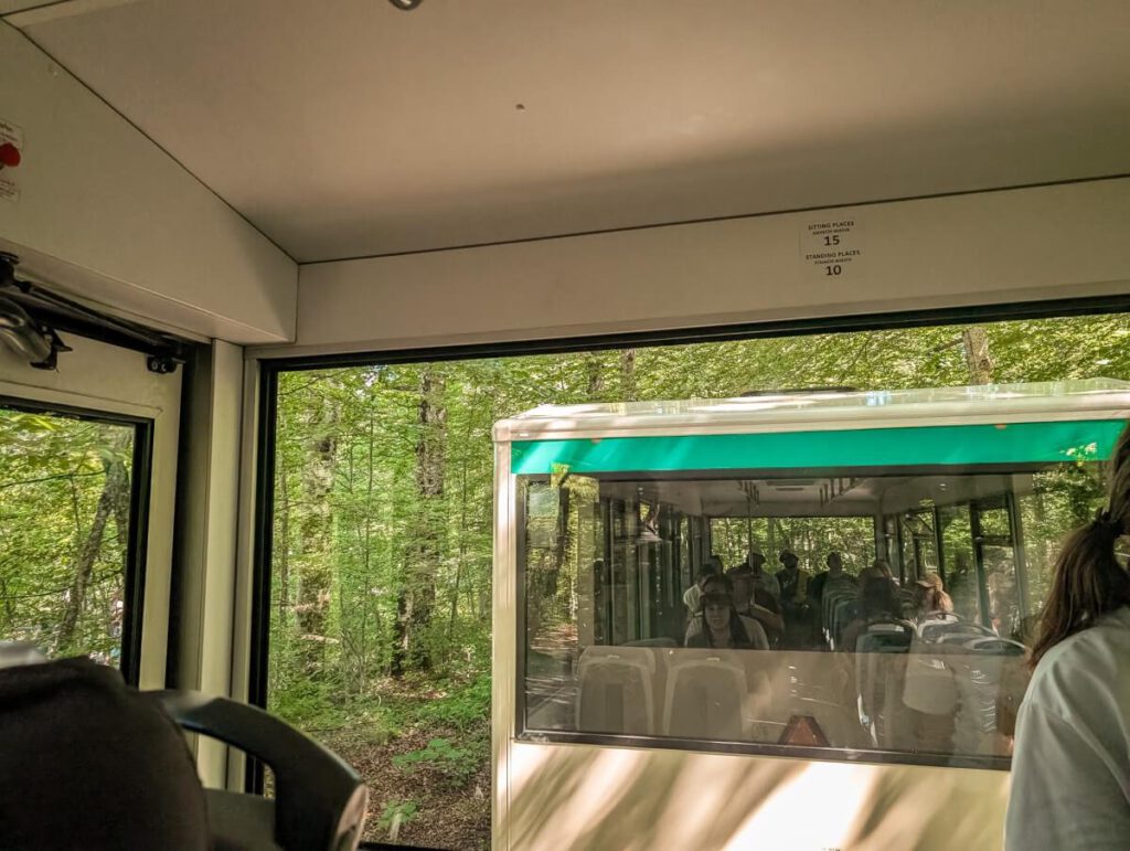 Bus im Nationalpark Plitvicer See