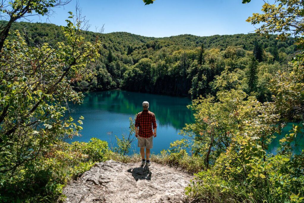 Aussichtspunkt an den oberen Seen der Plitvicer Seen