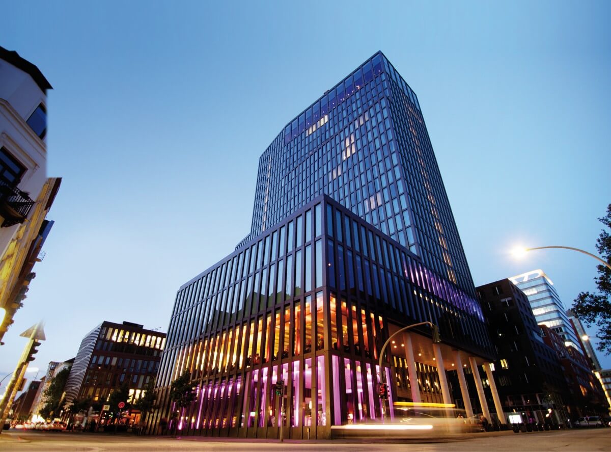 Empire Riverside Hotel von außen