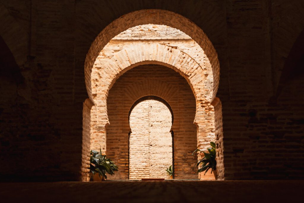 Maurischer Torbogen im Alcazar von Jerez