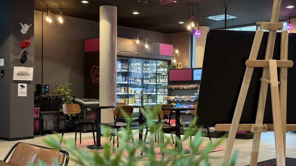 Moxy Hotel Altona Lobby