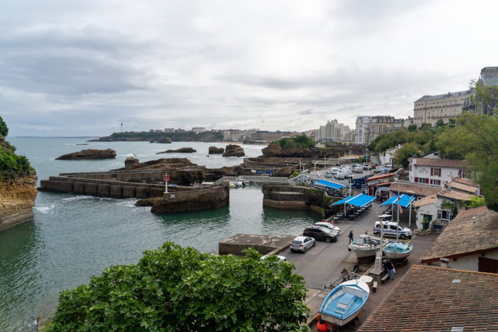 Fischerboote am Port des Pecheurs in Biarritz