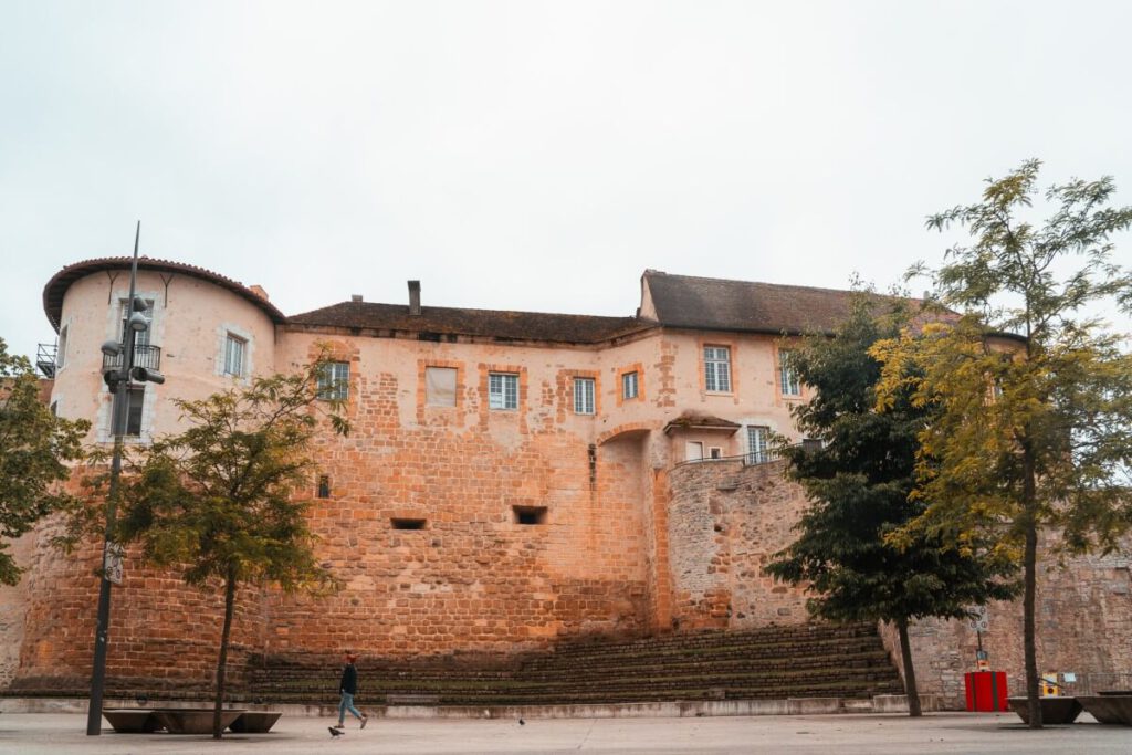 Chateau-Vieux Stadtmauer in Bayonne