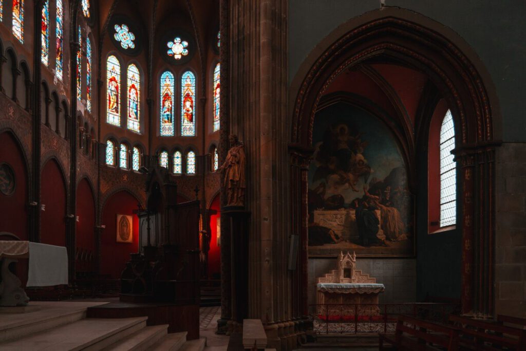 Das Innere der Eglise Saint-Andre