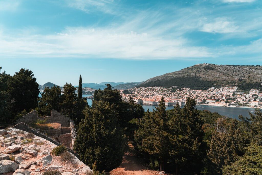 Blick auf Dubrovnik vom Fort Royal Dach