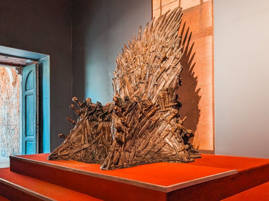 Eiserner Thron aus Game of Thrones auf der Insel Lokrum