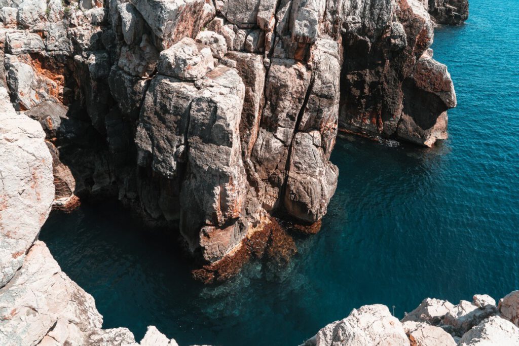 Steilklippen auf der Insel Lokrum