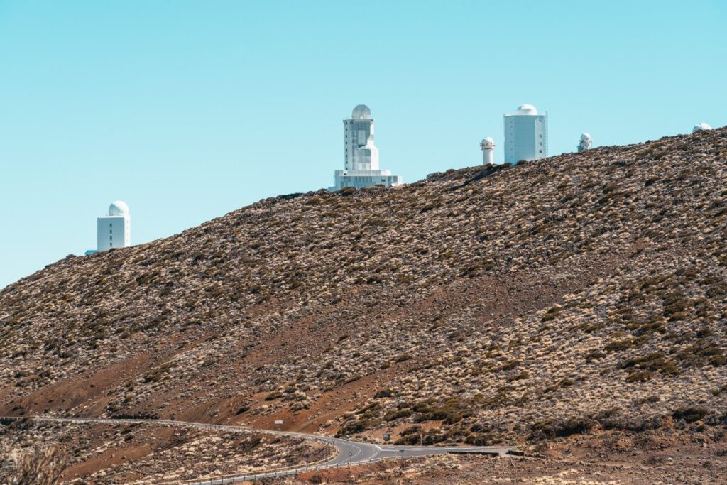 Teleskope in der Sternenwarte Observatorio Astronómico del Teide