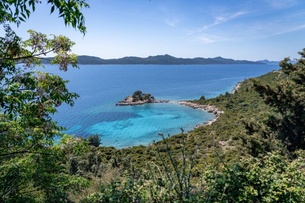 Die Sjekirica Bucht von oben